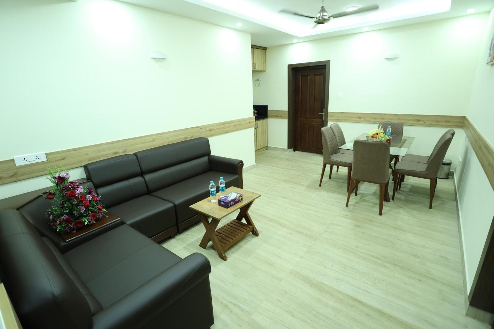 Balaji Regency Kanhangad Kannangad Exterior photo